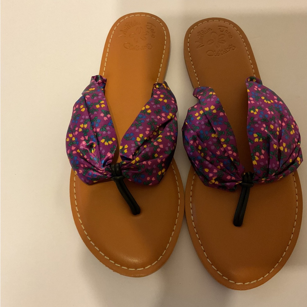 NWT Matilda Jane Toes in the Sand Purple Floral Flip Flops Sandal Women’s Size 8
